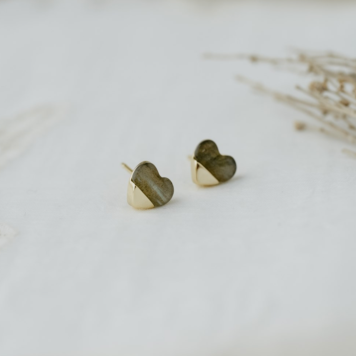 Glee Boucles d'oreilles en forme de cœur plein Labradorite