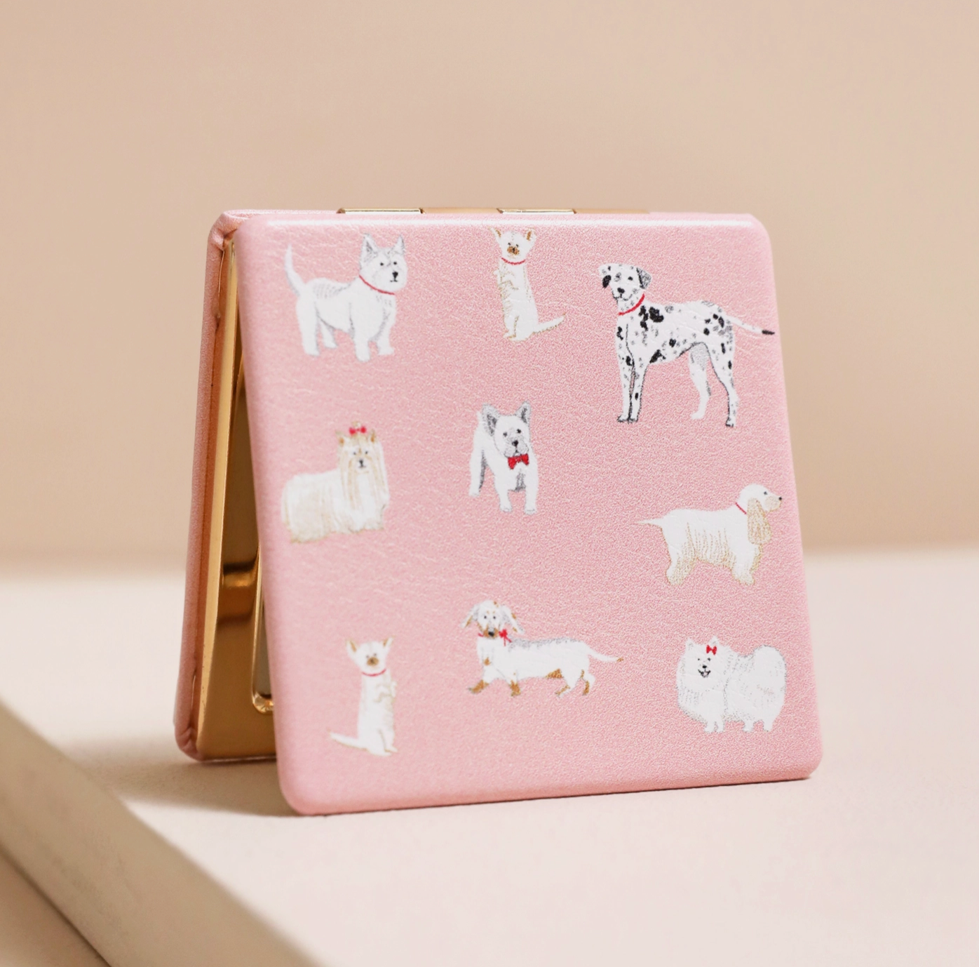 Miroir de poche avec imprimé de chien rose