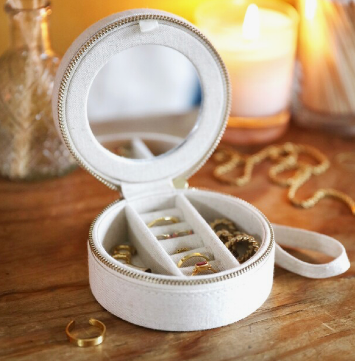 Round Natural Linen Jewelry Case