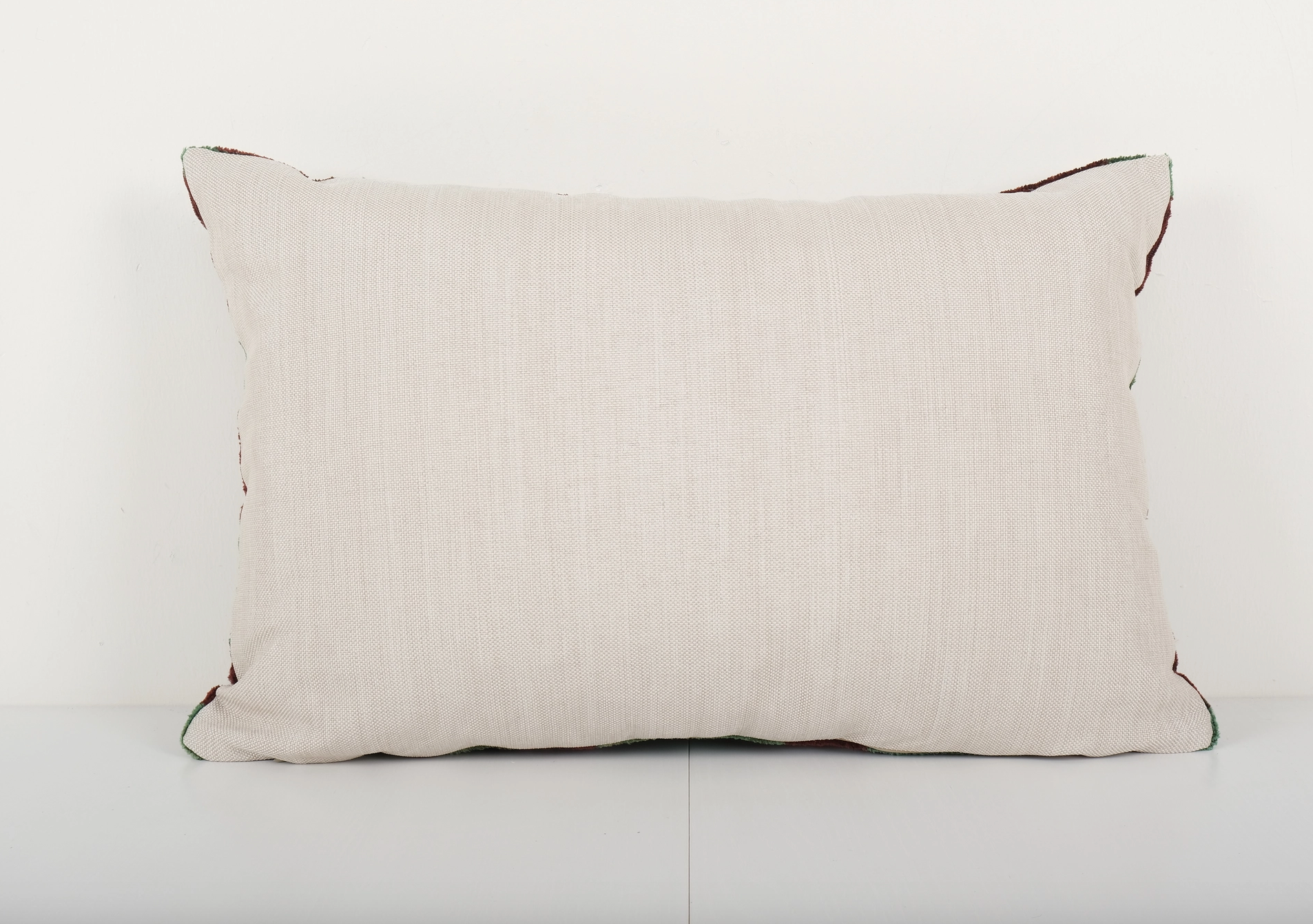 Coussin en velours ikat en soie verte 15x22
