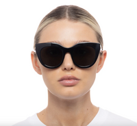 Le Specs Air Heart Black Gold