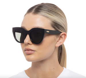 Le Specs Air Heart Black Gold