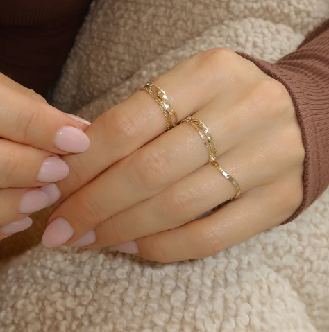 Leah Alexandra Nostalgia Chain Ring