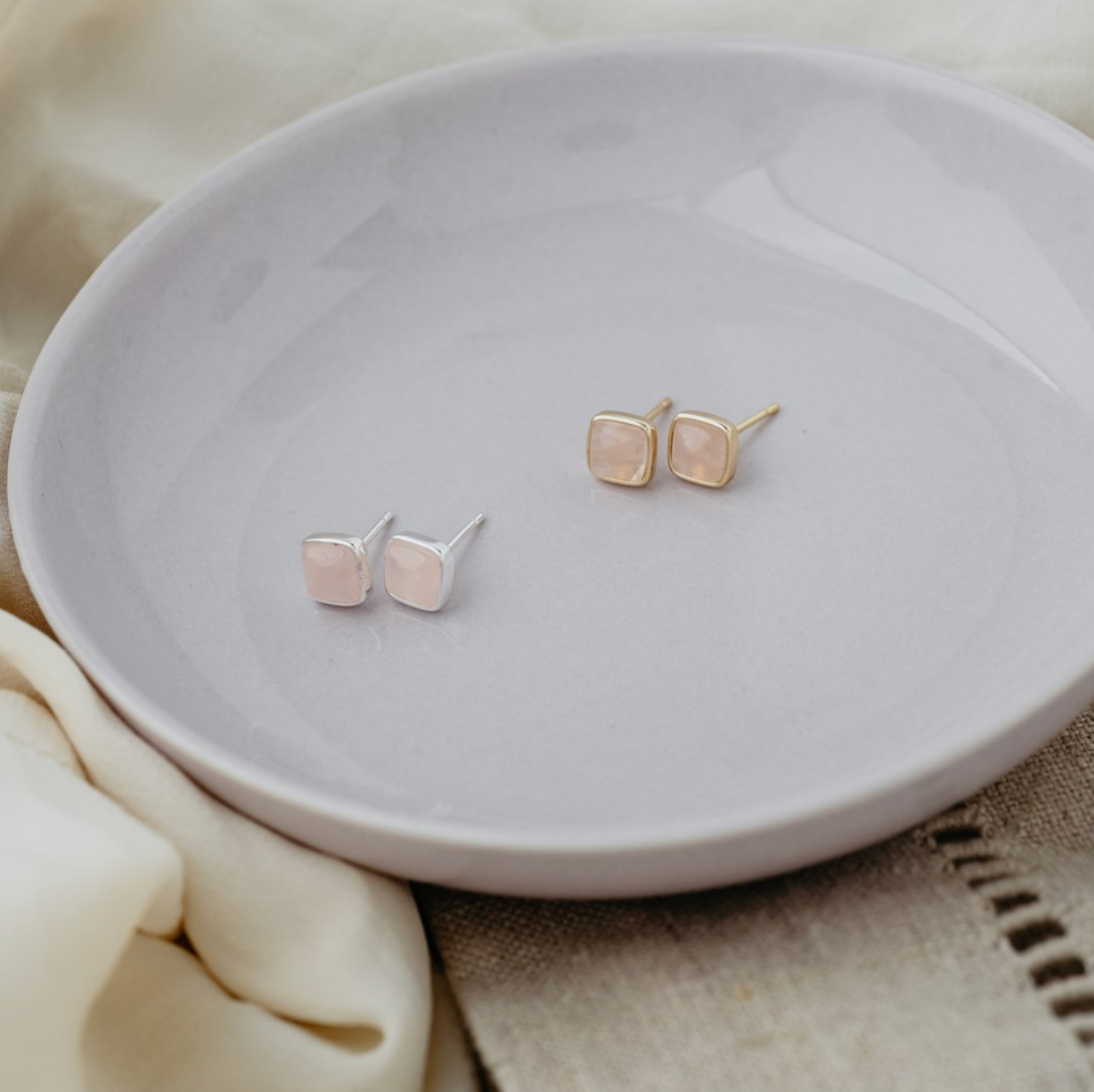 Glee Quinn Studs Quartz Rose