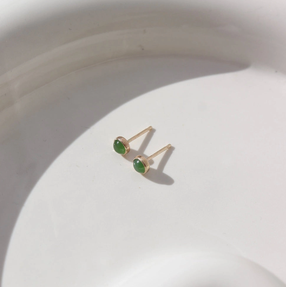 Token Jade Studs