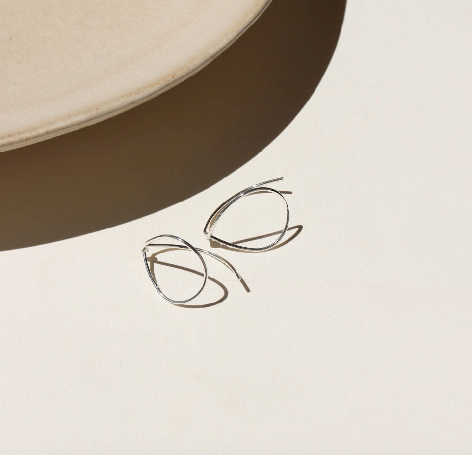 Token Mini Teardrop Threaders