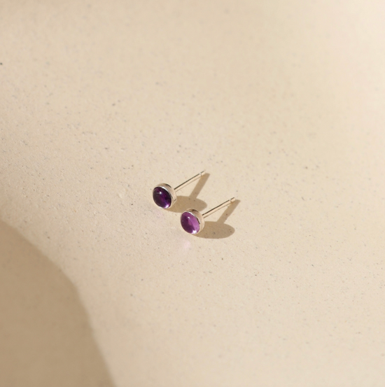 Token Amethyst Studs