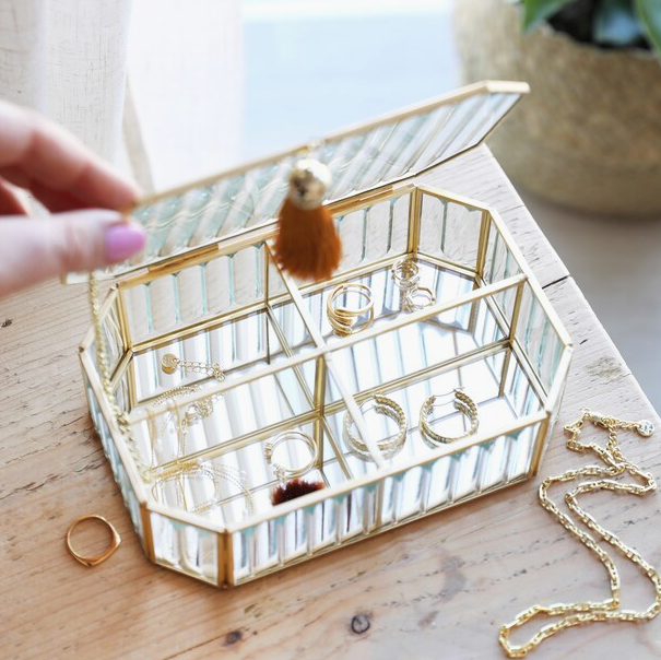 Boîte à bijoux striée