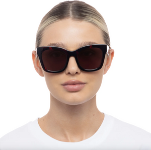 Le Specs Showstopper Cherry Tort