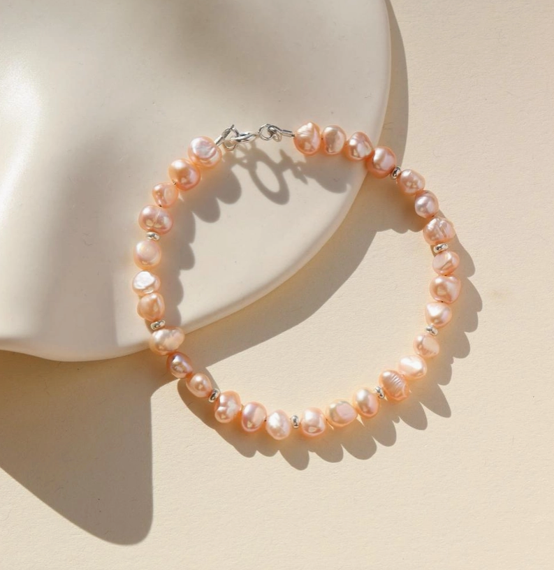 Bracelet en perles roses Token