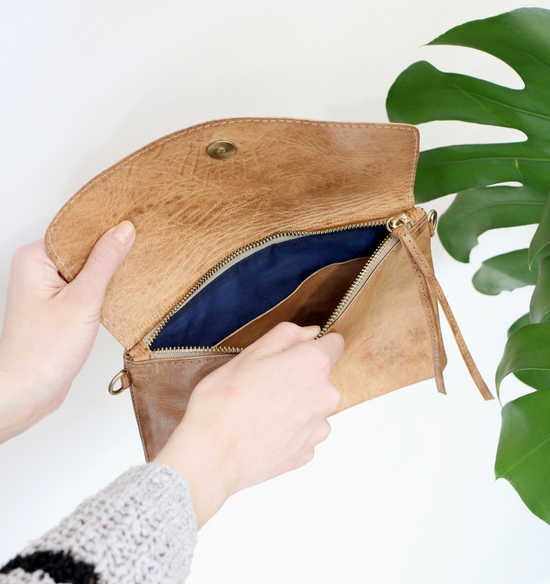 Rosa Crossbody
