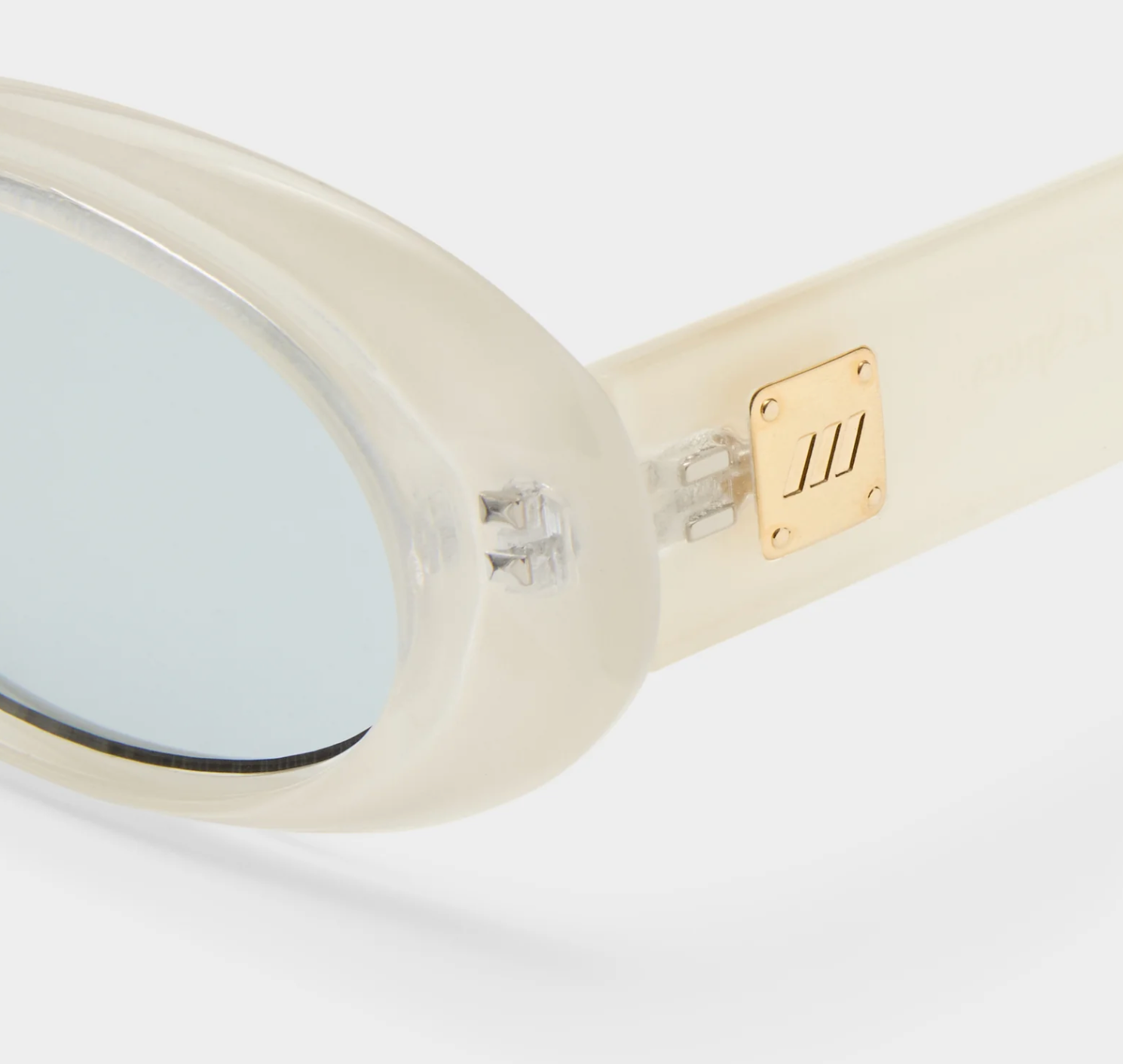 Le Specs Work It Vanilla Pearl