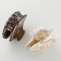 Calacatta Seashell Claw Clip