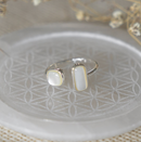 Glee Stone Sister Ring Mother Of Pearl