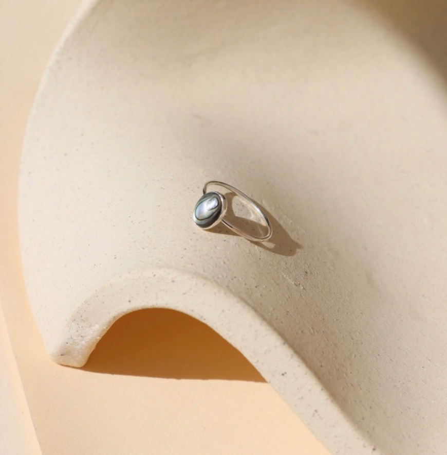 Token Abalone Ring