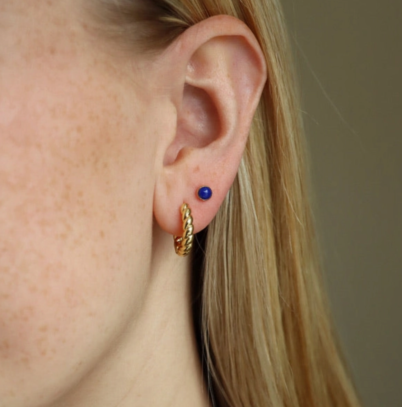 Token Lapis Lazuli Studs