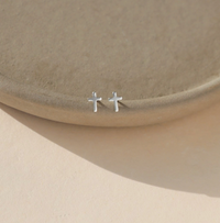 Token Cross Studs