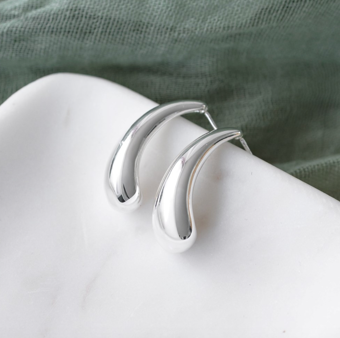 Glee Power Curve Earrings