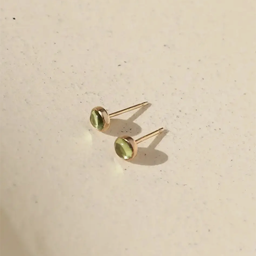 Token Peridot Studs