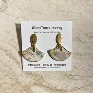 Lili & Trotro Blush Fan Earrings