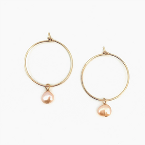 Perla Tiny Hoop Earring Freshwater Pearl Peach