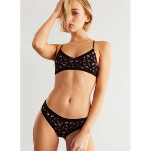 String de dentelle micro avec bordure Liberty