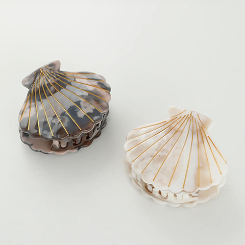 Calacatta Seashell Claw Clip