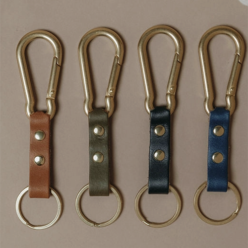 Tuxedo Carabiner