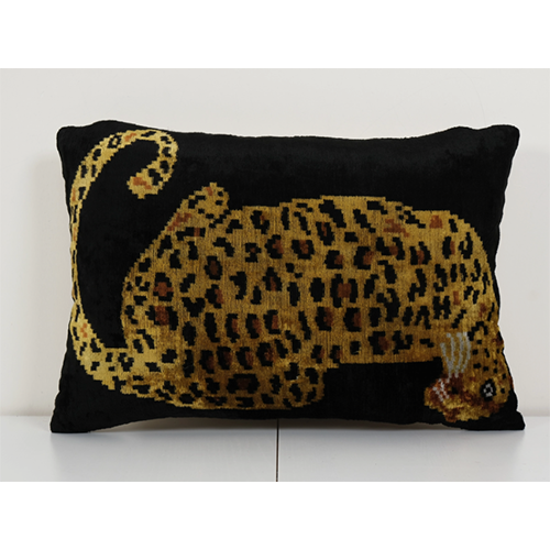 Coussin en soie ikat Tiger 16x24