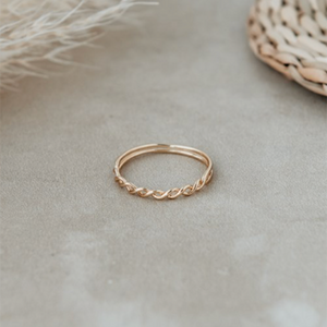 Glee Ivy Ring