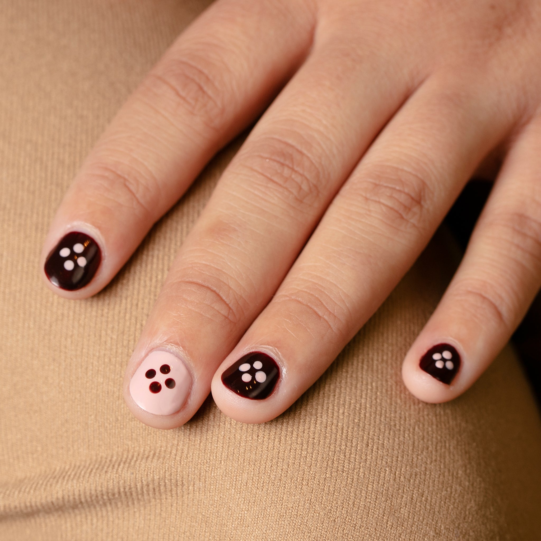 Sundays Nail Polish - No.19