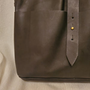 Meyelo Messenger Bag