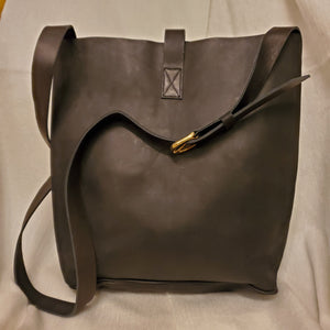 Meyelo Messenger Bag