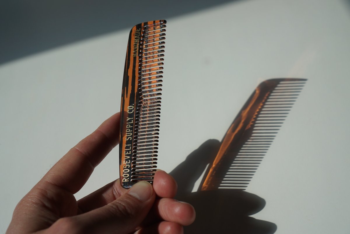 ROOSEVELT SUPPLY CO - Peigne à barbe de poche